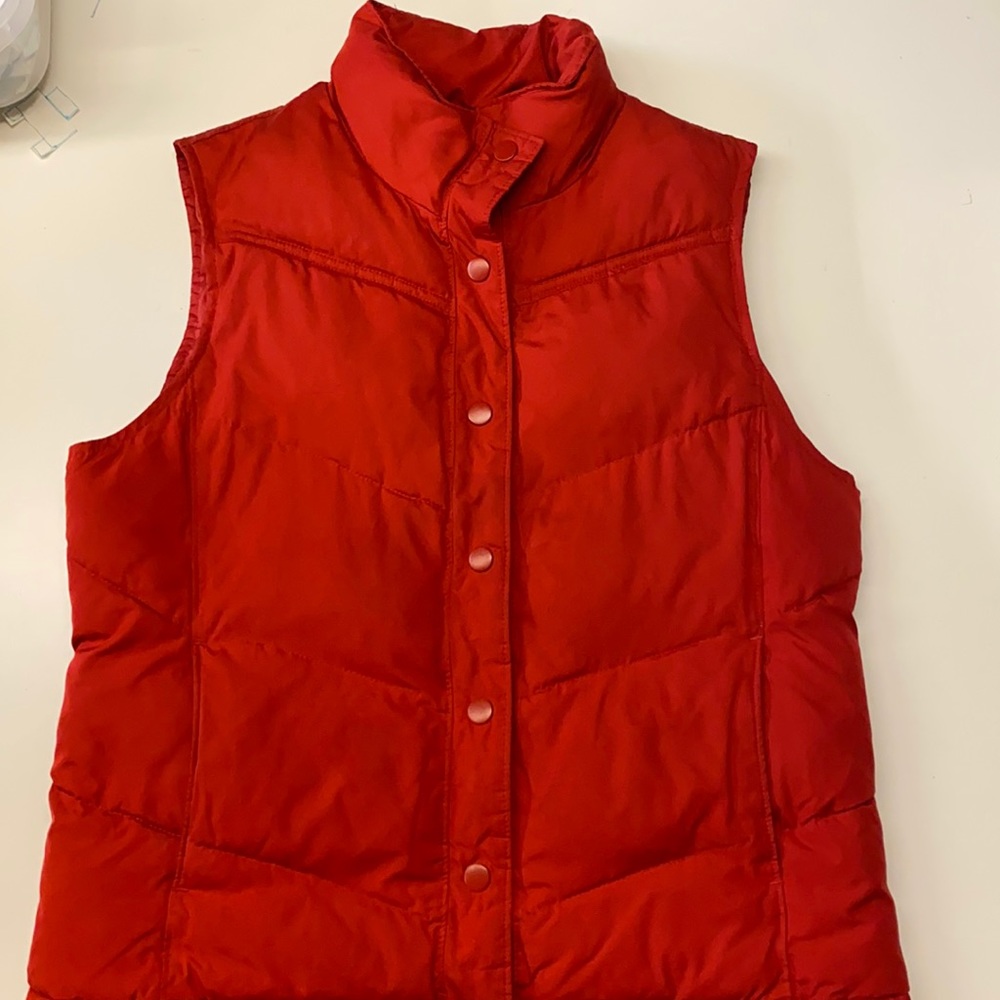 Gap puffer vest